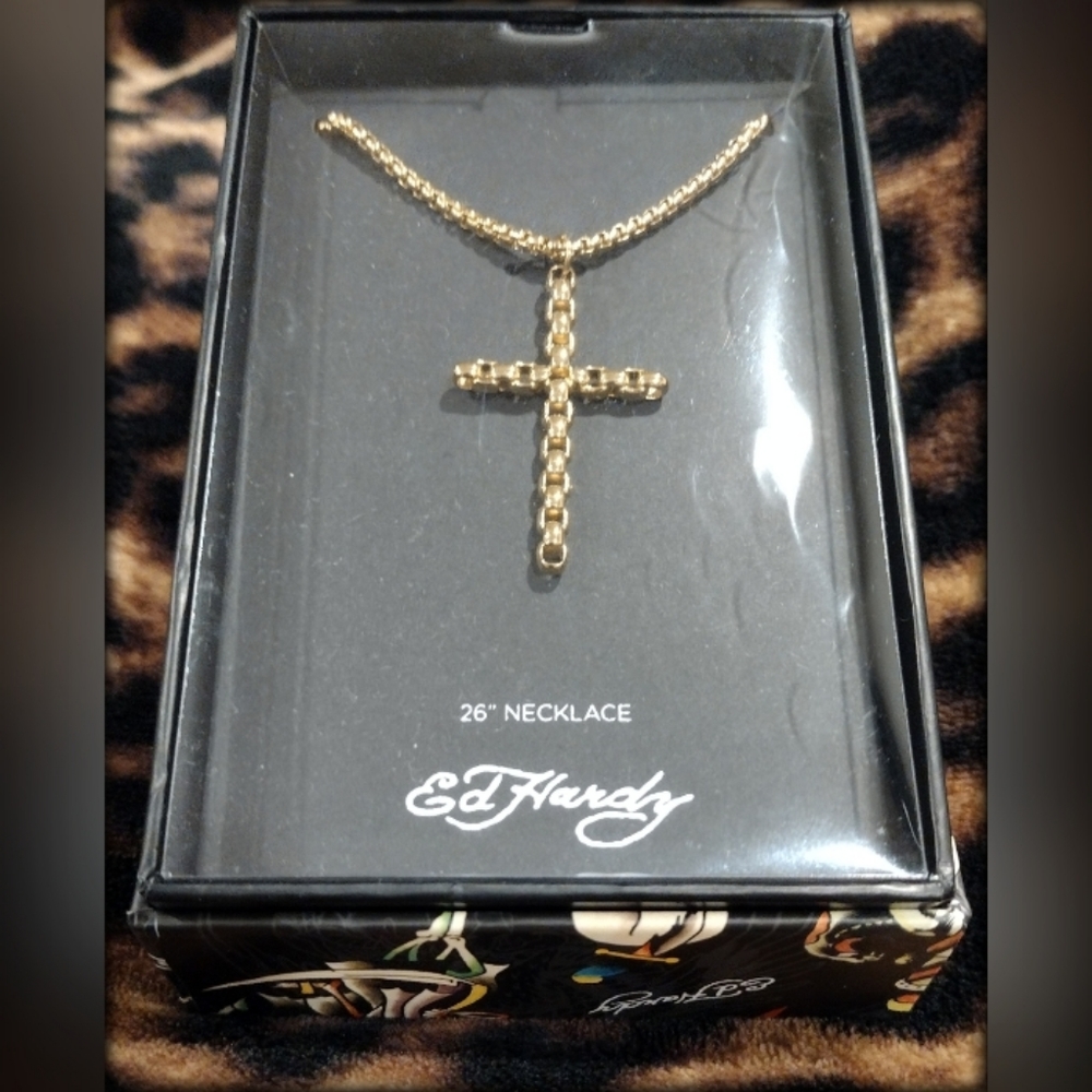☠️ An Authentic Retro Ed Hardy Linked Cross Necklace ☠️